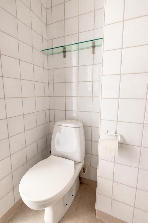 2Ndhomes Cozy Helsinki Center Studio With Park View Luaran gambar